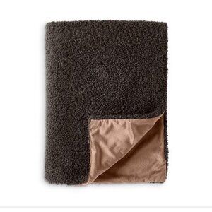 Hudson Park Collection Teddy Throw 50in*70in(127cm*178cm)
